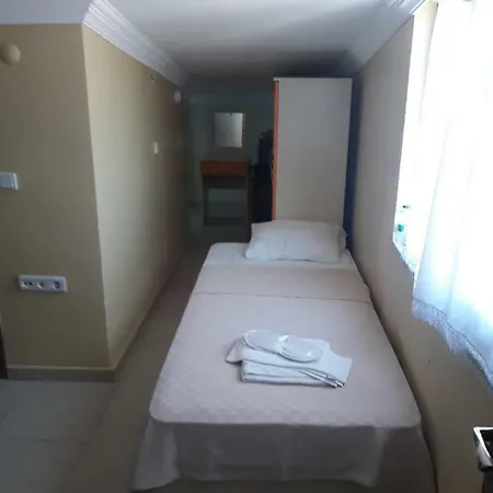 Eksen Otel 3*